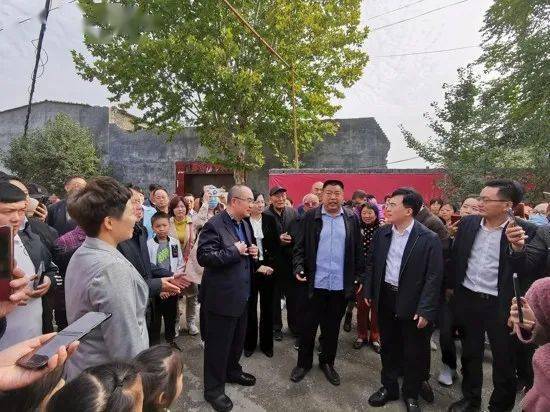 他回河南老家了