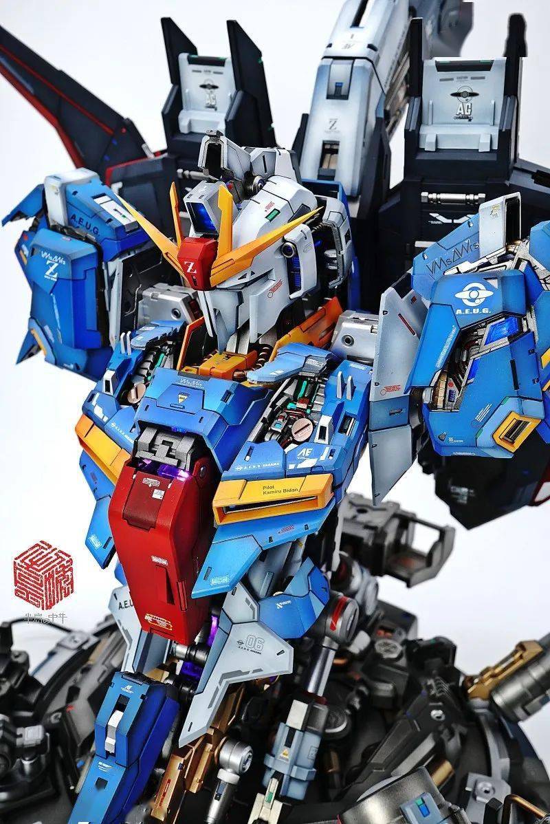 135z高达胸像涂装制作不止大还很精美