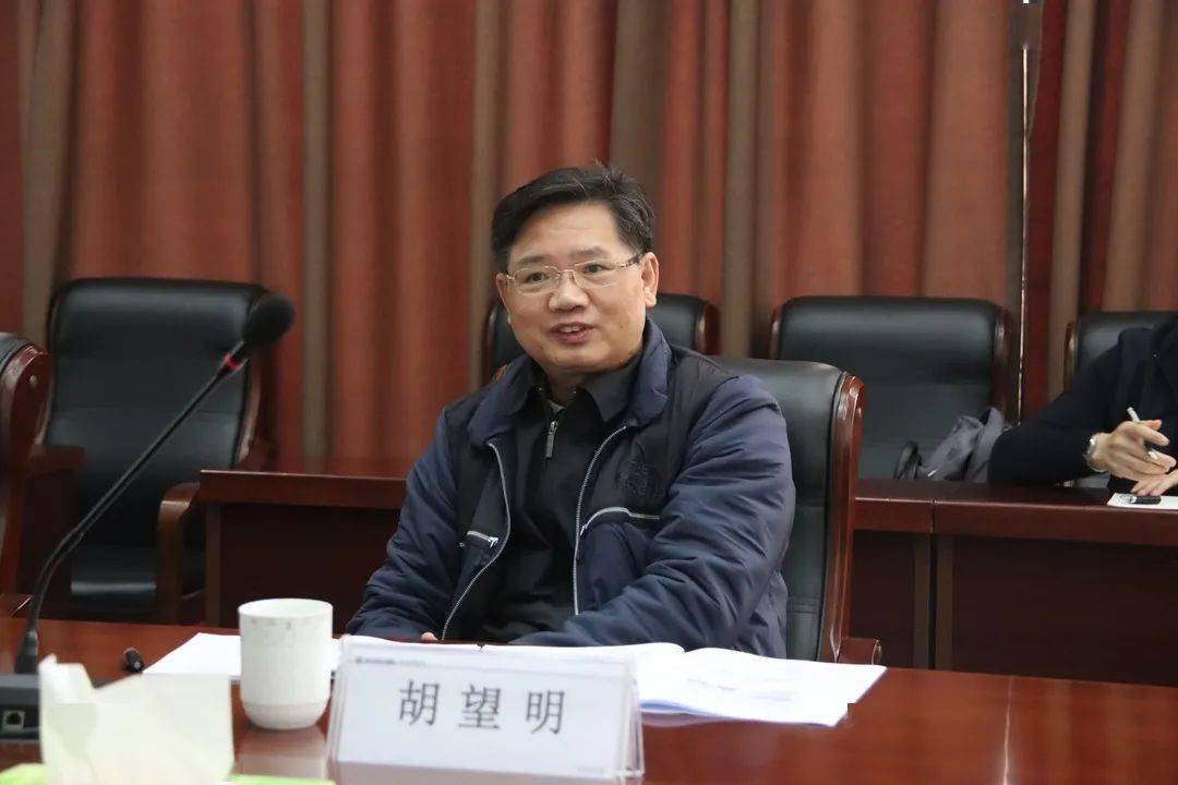 胡望明到宝武铝业调研确保工程节点打牢技术功底