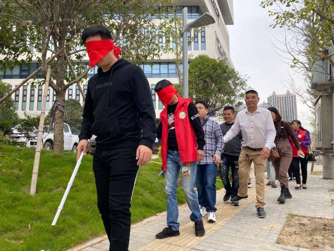 国际盲人节 龙港市开展无障碍体验活动