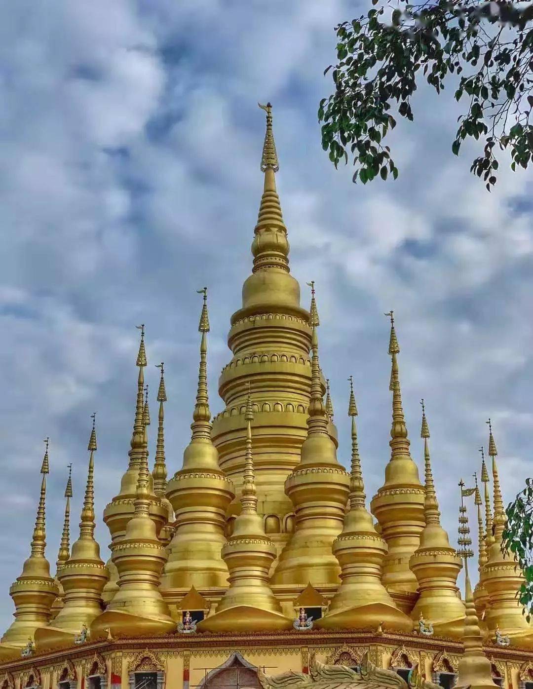 漫游云南梵音缭绕泼水狂欢外一篇