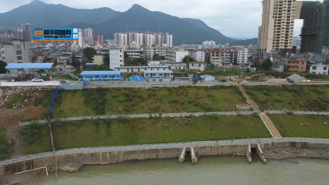 旁边可见沙岗大桥