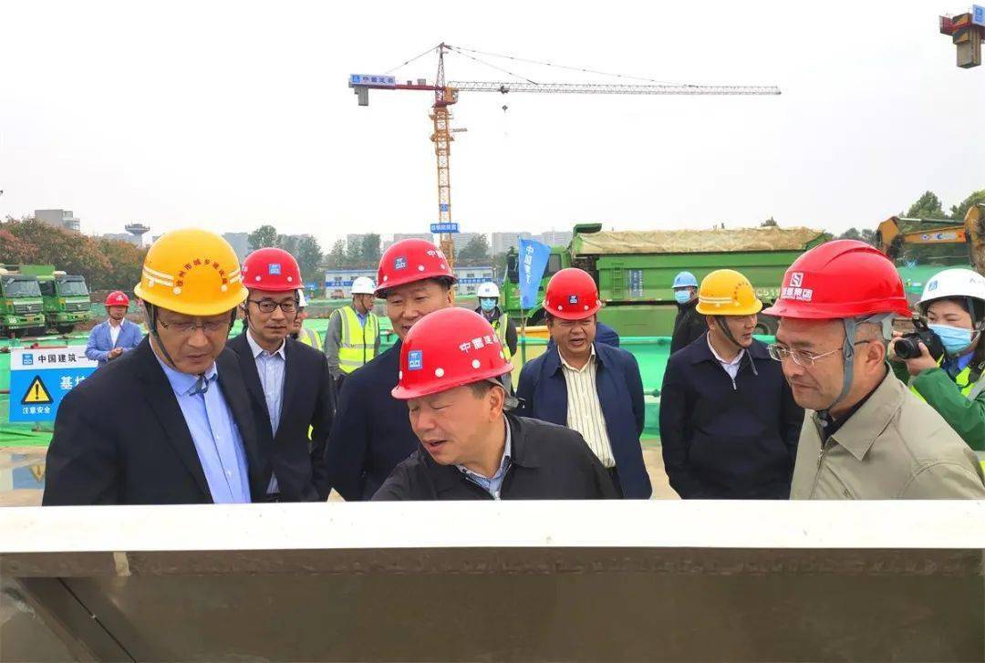市委副书记徐大勇,市委常委,市委组织部部长,市委党校校长季培东现场
