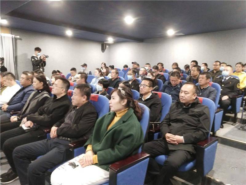 发布会上,七里河区政府副区长,区食安委办主任吴文山宣读了申请创建