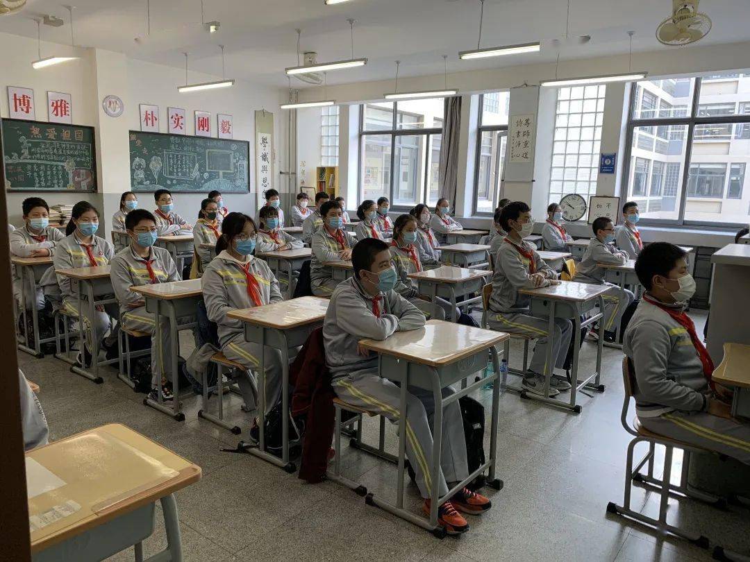 一日规范记于心良好习惯践于行记天津一中初中部七八年级一日常规再