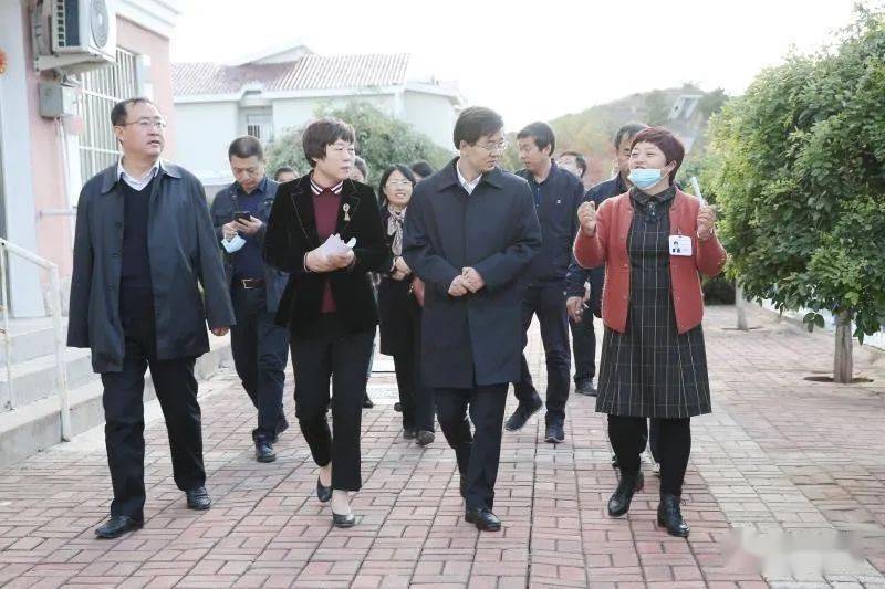 10月15日下午,以省市场监督管理局副局长惠银安为