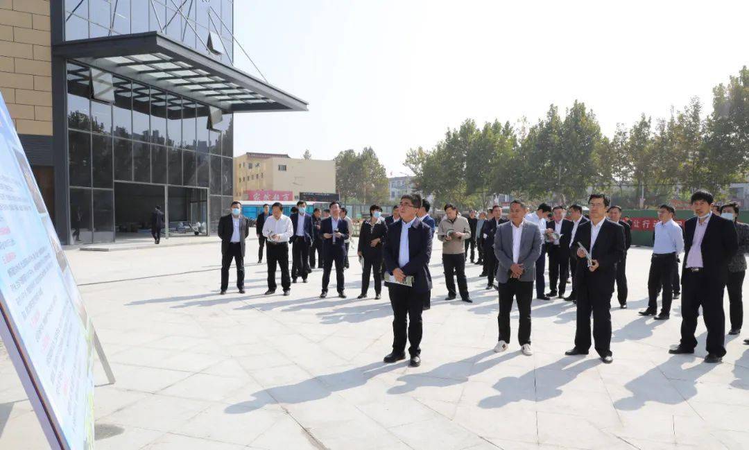 我县召开2020年重点项目观摩调度会