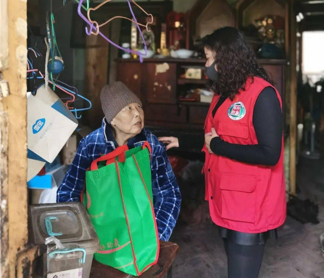 (雒中社區更名為三北社區)三北社區餘婆婆家 同行的有社區謝主任2020