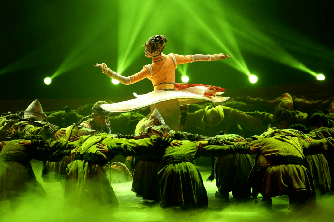 通辽市民族歌舞团(市直属乌兰牧骑)舞剧《天上的风》视听音乐会《敖包