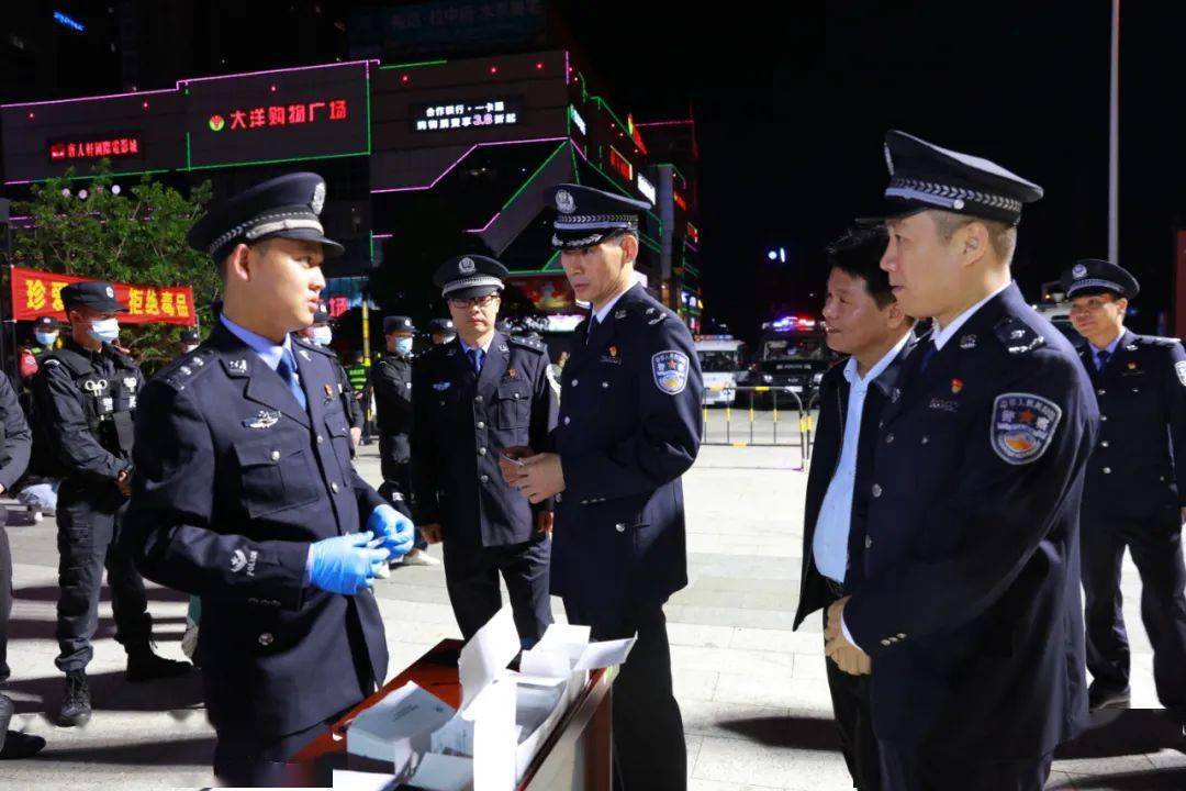 大行动!一晚出动4000多警力,"桂中扫毒风暴"席卷全城!