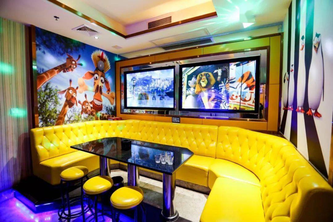 赶紧抢199元抢购ktv六小时欢唱带你happy带你high周末都可用