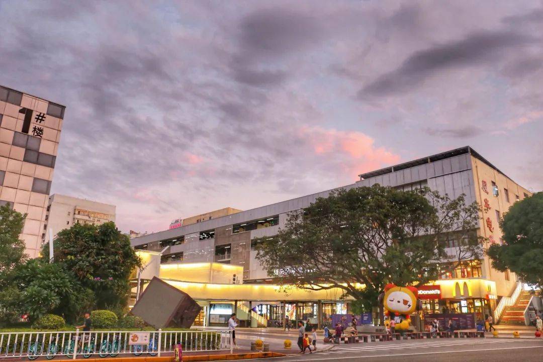 真羡慕生活在湖里步行街的人从街头到巷尾藏满了连导航都搜不到的古早