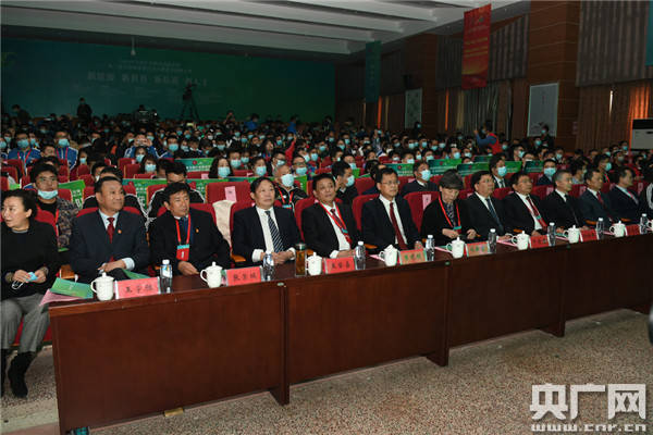 全国各市汽车保排名_全国城市汽车保有量排名,郑州西安超一线!