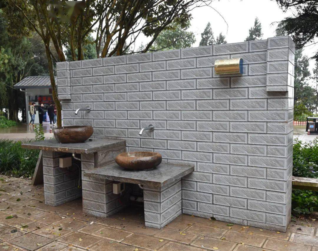 集贸市场,商业街区,室内公共场所,公园广场,客运站,旅游景区等洗手