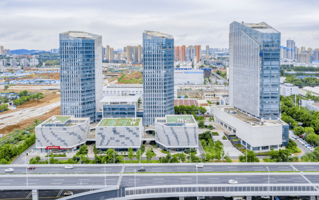 开省内先河黄石这一科创中心揭牌向东直达黄石港