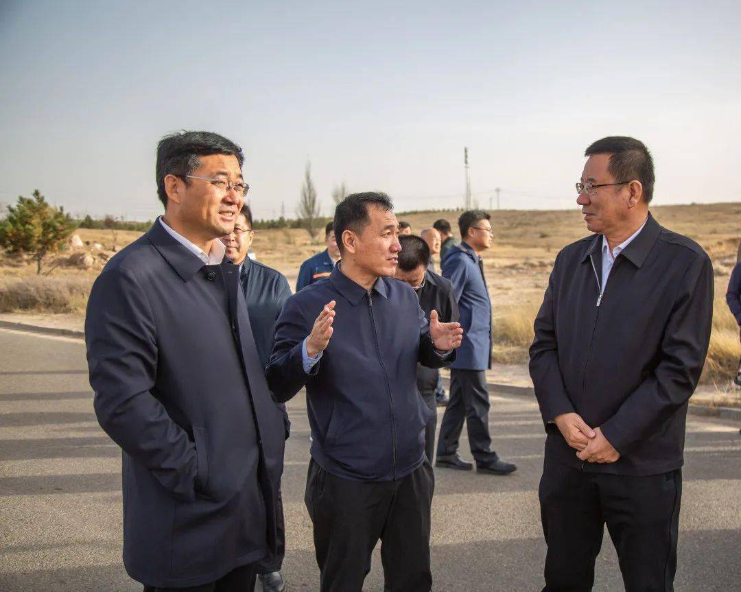 王玉良带队深入东胜区调研并与区委,区政府领导座谈交流