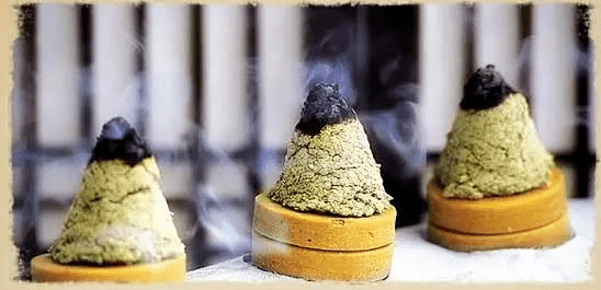 隔药饼灸或隔姜灸