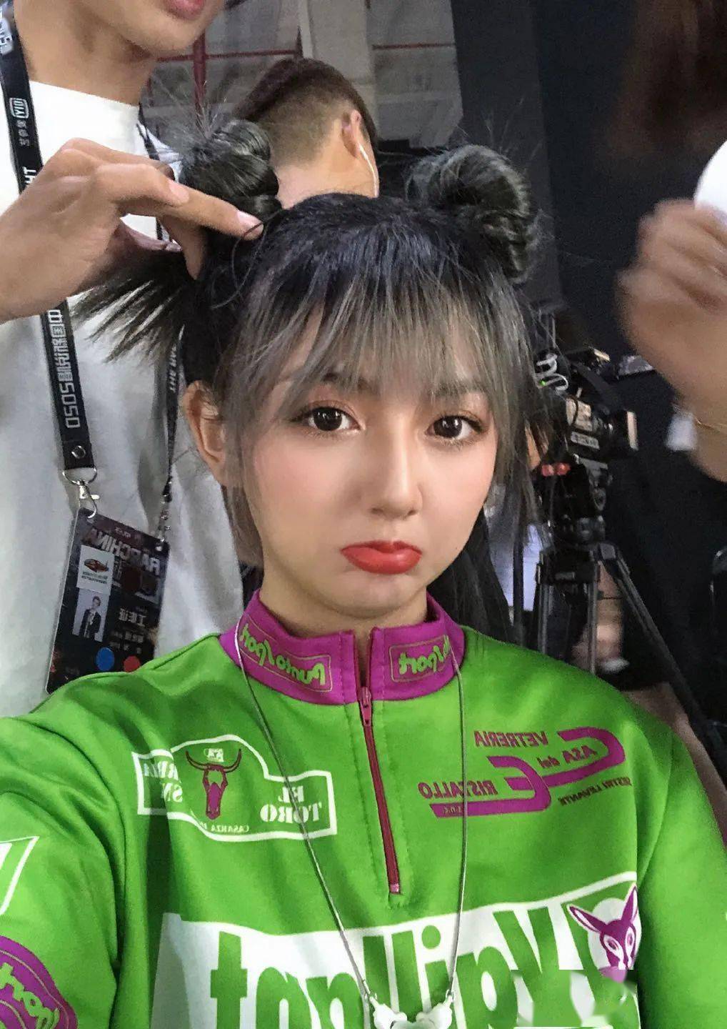 新说唱02年少女dj被rapper潜规则最大黑马竟是这位18岁御用女dj