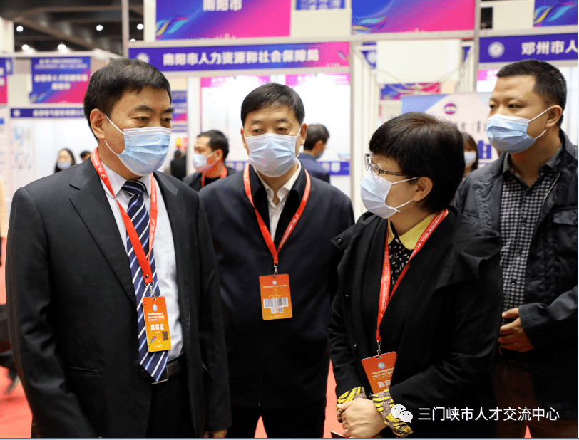 市委常委,组织部部长贾书君,市政府副市长庆志英,市人才工作服务中心