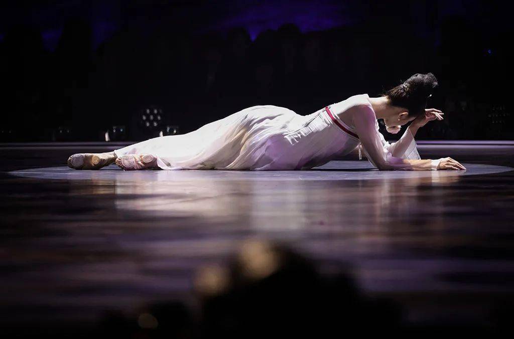 "我希望有更好的华宵一回来,带着人生的经历"_舞蹈