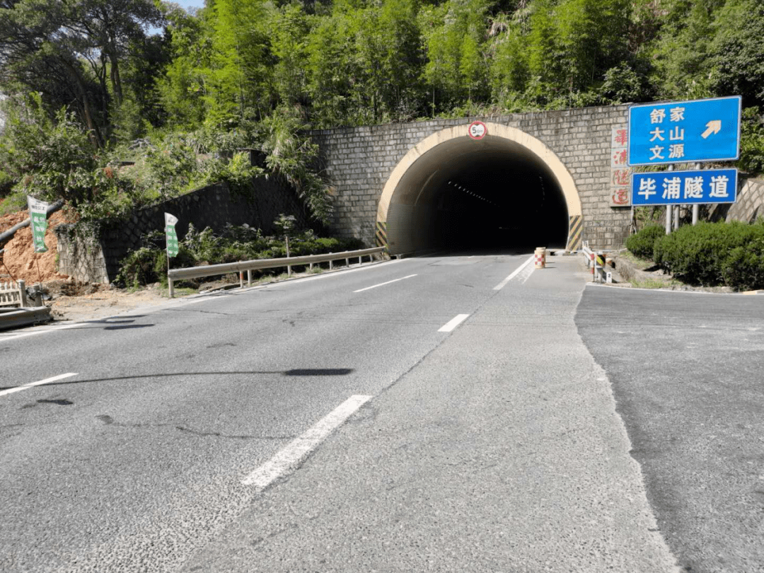 注意啦桐庐这条道路将进行单向车道半幅封闭施工