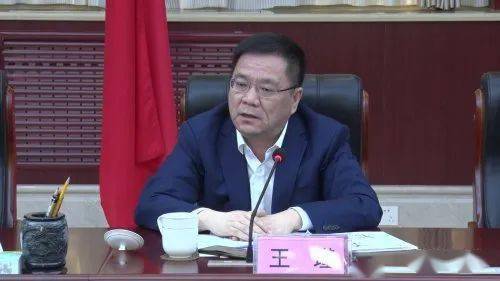 王瑾对汉中市委,市政府一直以来给予中建的帮助和支持表示感谢.