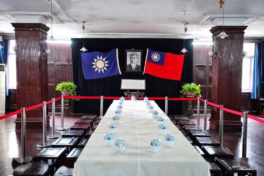 武汉国民政府只是一个很小的办公区域,位于南洋大楼三层,仅一层空间