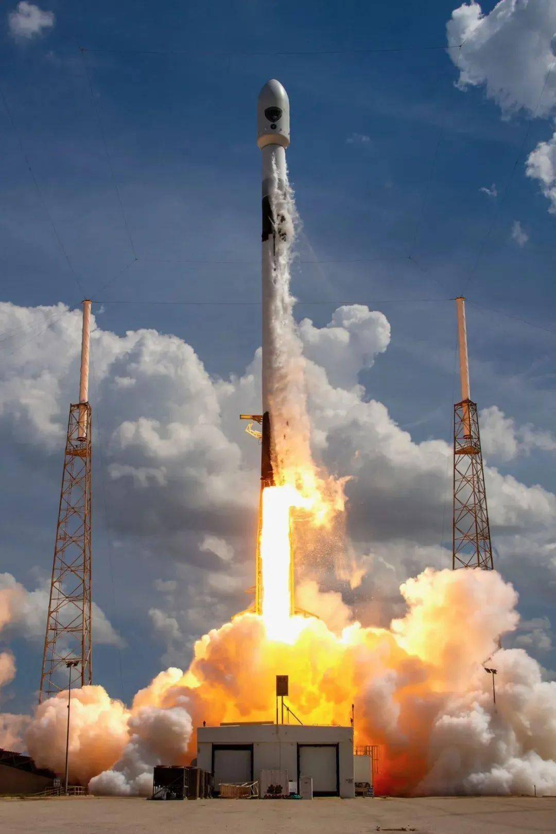 spacex十月部署180顆衛星星鏈即將打入互聯網市場