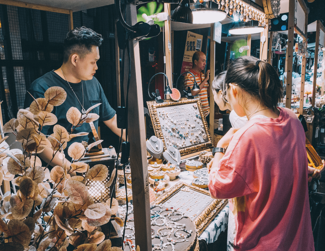 爱上夜禅城又潮又酷禅城创意集市入选2020游客喜爱的十大夜市