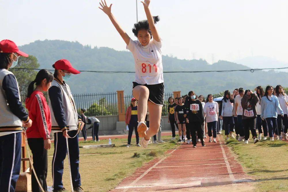 福清元洪高级中学校服图片