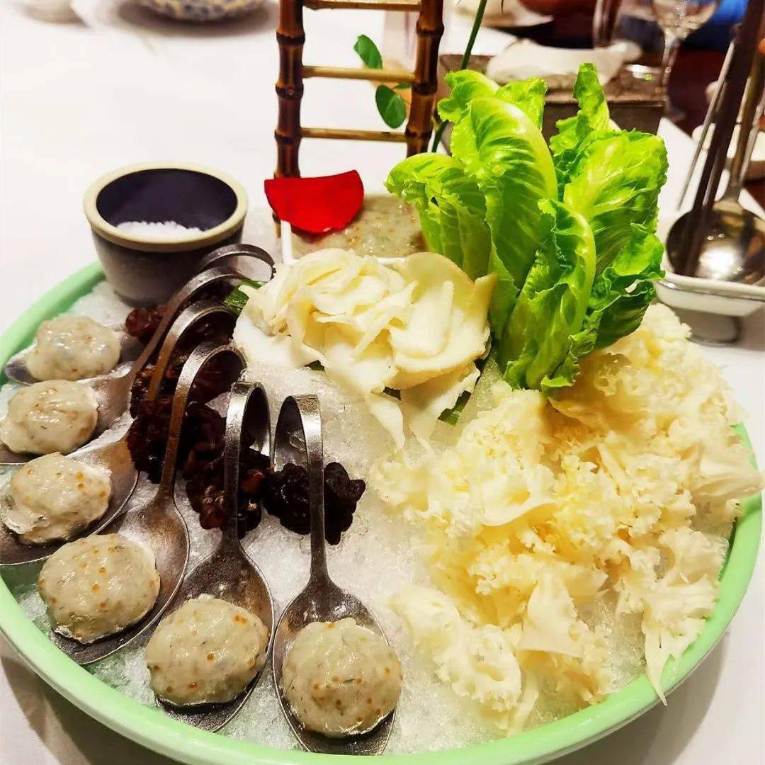 合肥怎么吃最香?徽宴楼的臭鳜鱼,刀板香,还有白花花的老豆腐