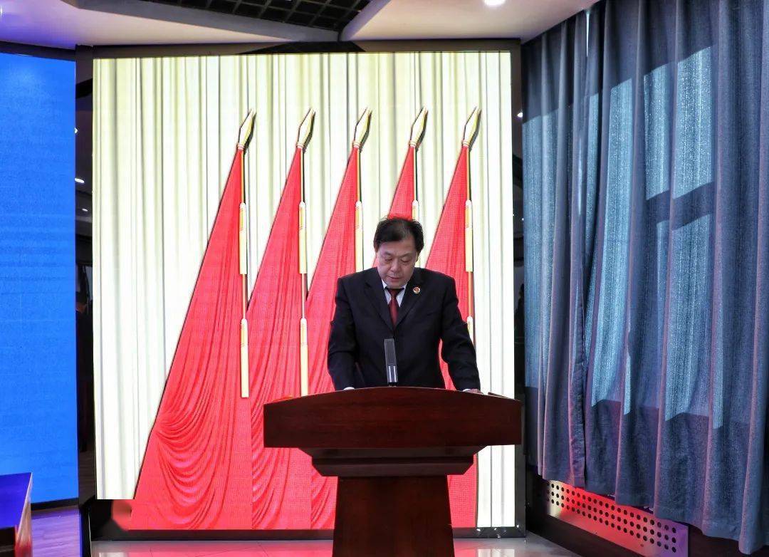 现场会上,左云县委书记尹海斌致欢迎辞;与会人员观看了左云县院拍摄的