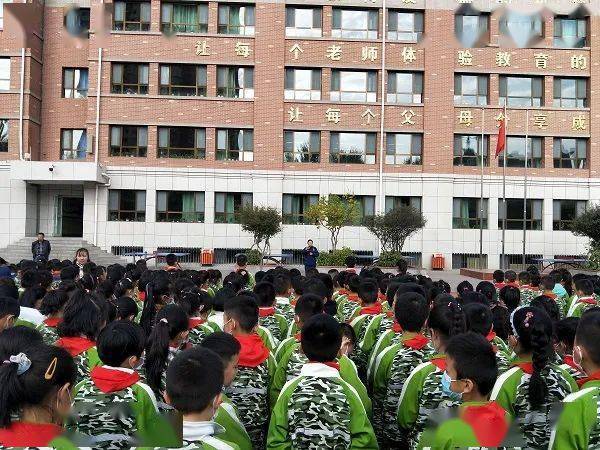 基层动态丨西宁城中消防走进南山路小学开展培训演练