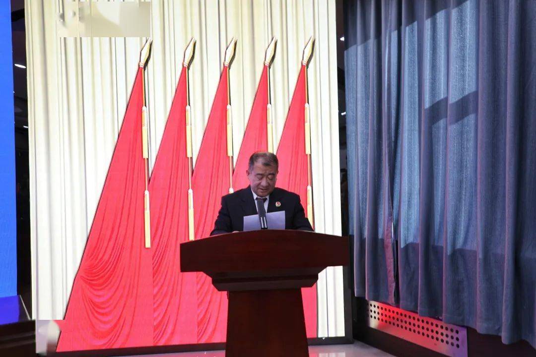 现场会上,左云县委书记尹海斌致欢迎辞;与会人员观看了左云县院拍摄的