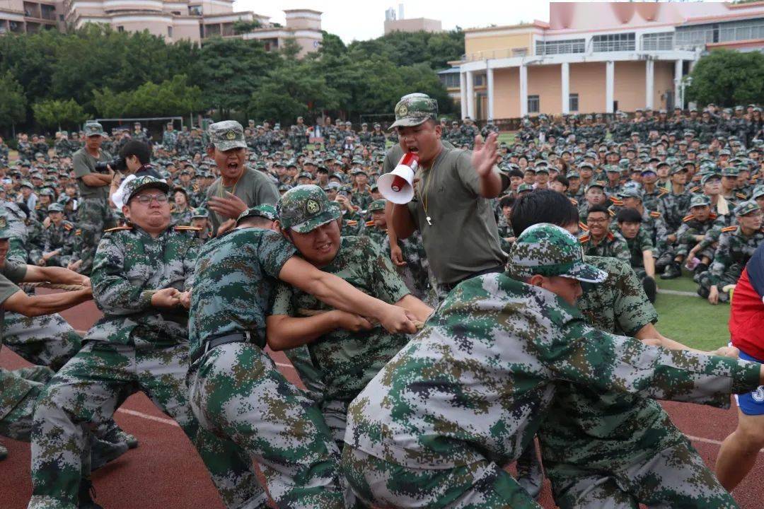 华彩乐段迷彩青春一眼就心动