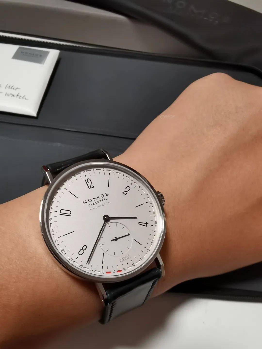 备胎上位记 妻子用nomos 180奖励我的不离不弃