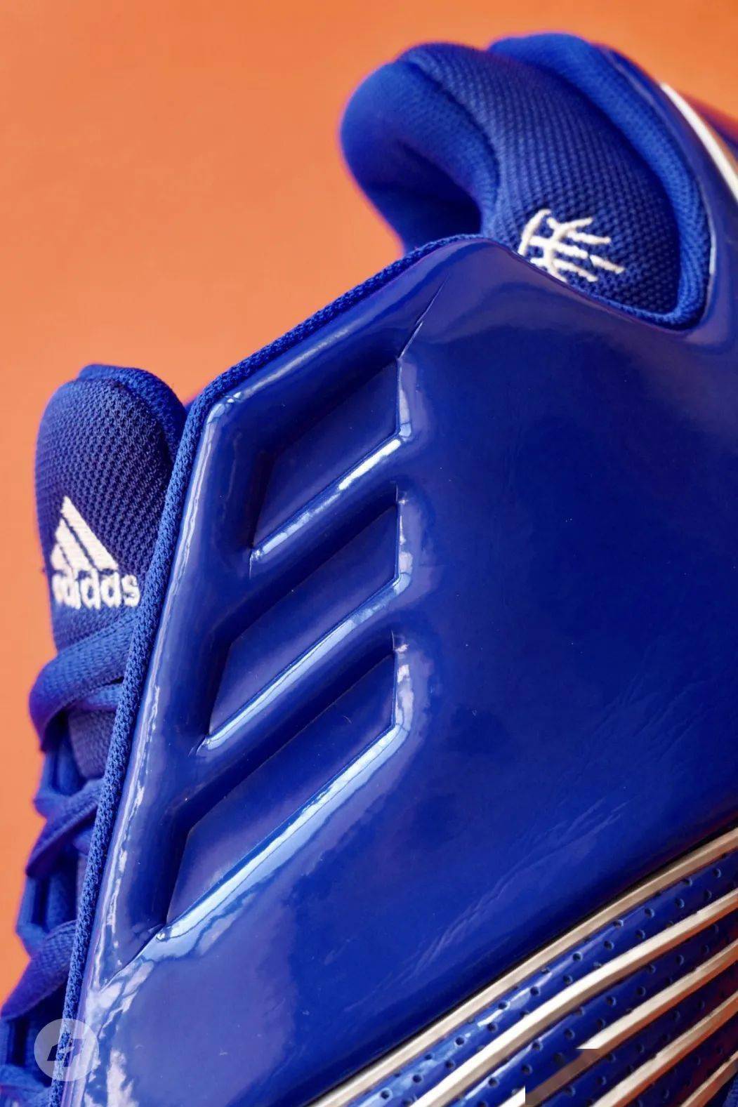 一套组合拳,能否帮助adidas篮球产品重回正轨?_harden