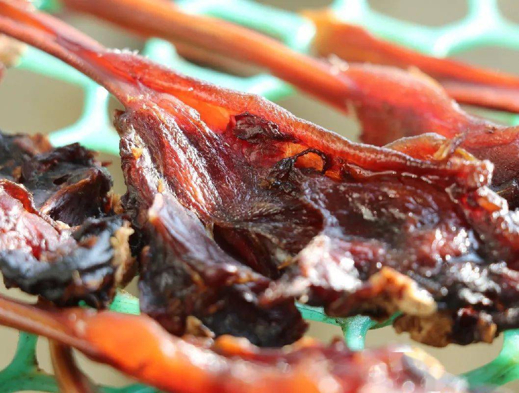 寻味高明丨秋风起,食腊味!咸香四溢的富湾腊鸭扎上市啦