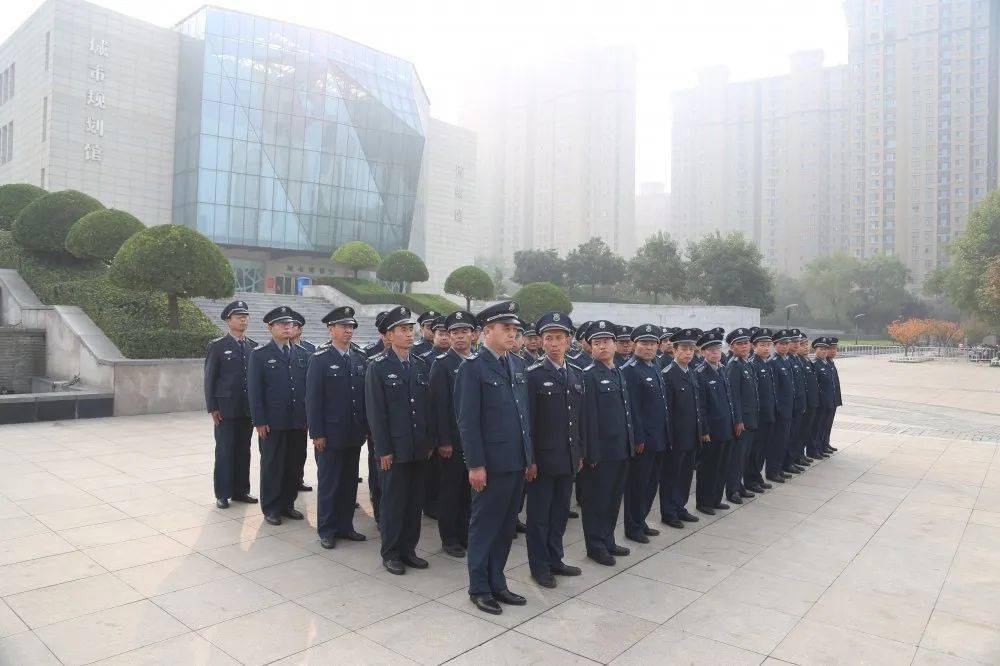 三强一转强素质练精兵保安全洪洞农商银行组织开展保安人员业务技能大