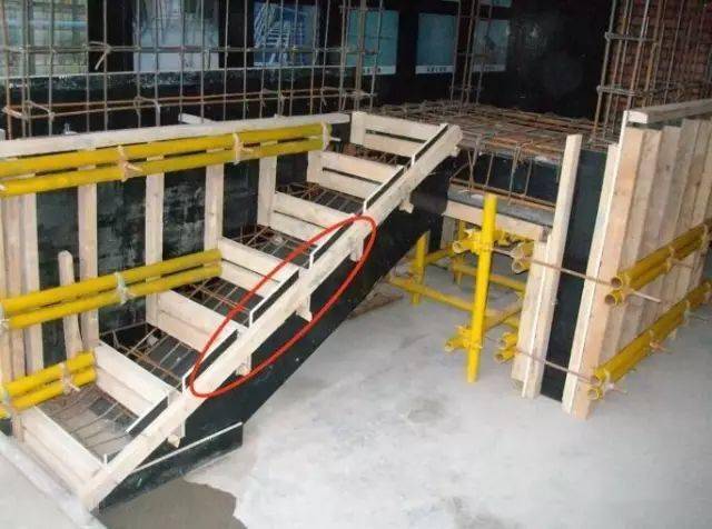 这种支楼梯的方法你肯定没做过