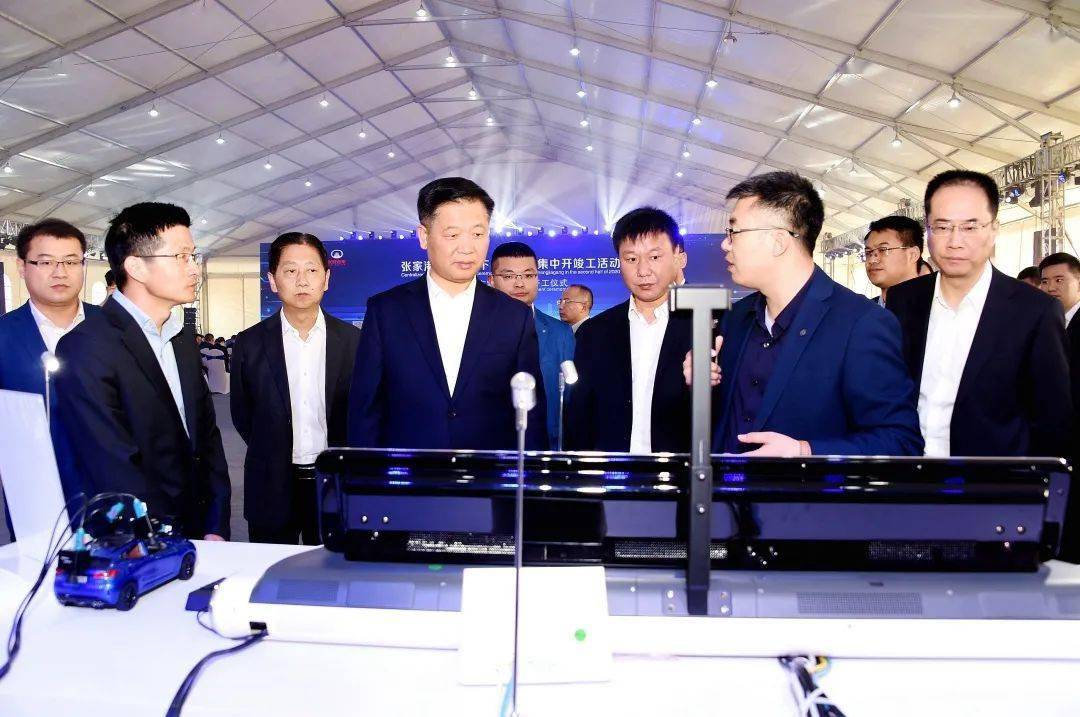 69亿元;开工项目23个,经开区市领导潘国强,韩卫,王亚方,张伟,黄雪元等