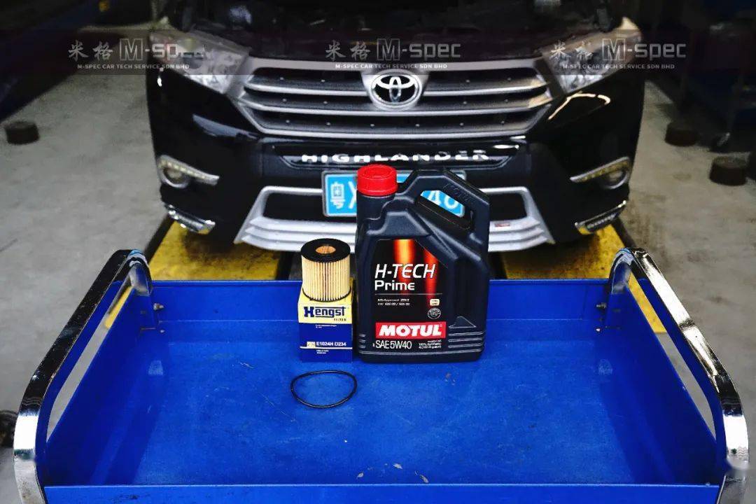 豐田漢蘭達週期養護選用法國motul h-tech prime 5w40全合成機油