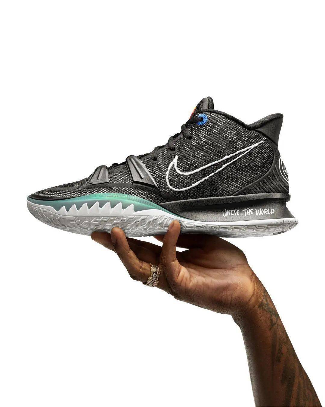 欧文7首发真会玩网友我太吃nike这一套了