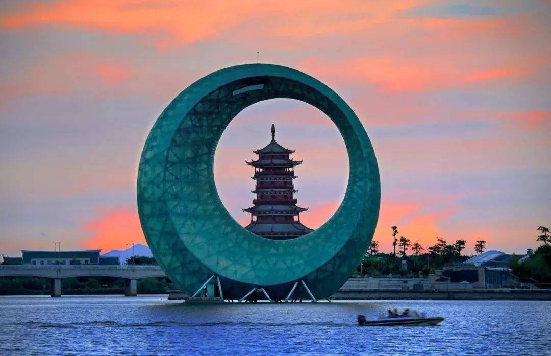 绝美10万灯珠打造集美地标他一举成名