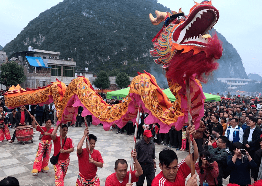 文化内涵壮族霜降节和其它传统的壮族节庆一样,其产生与人们的一年的