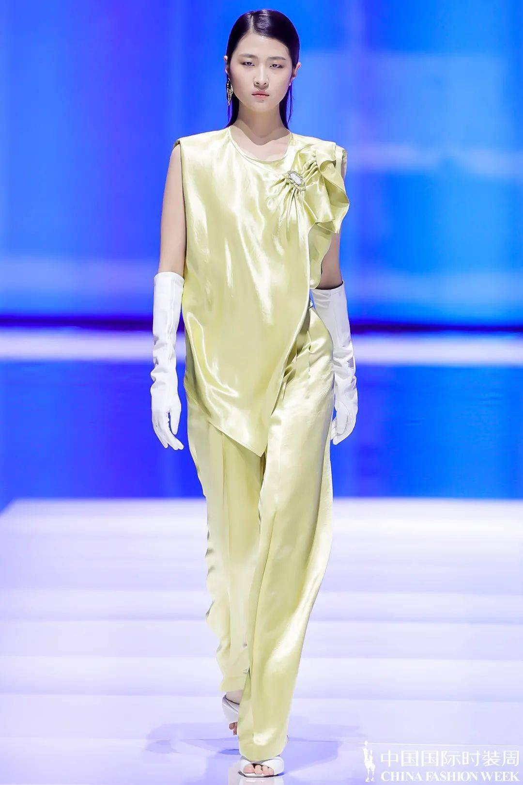 2020年度中国时尚大奖逐一揭晓恭喜所有获奖同仁明年见