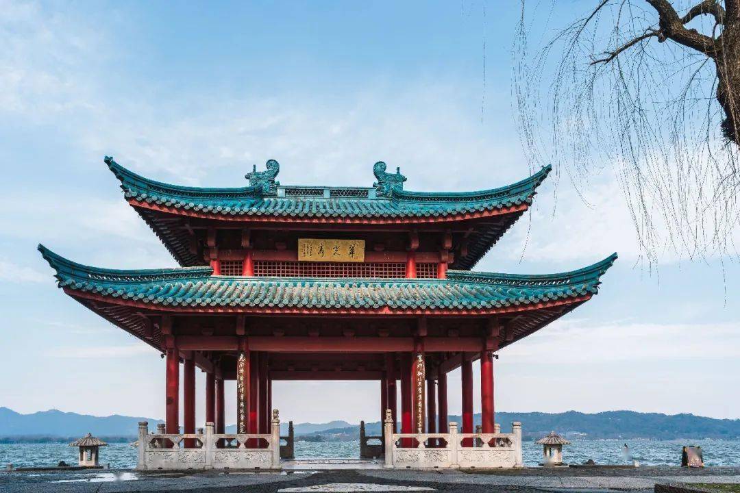 音为你游西湖96古代皇帝的御用码头翠光亭