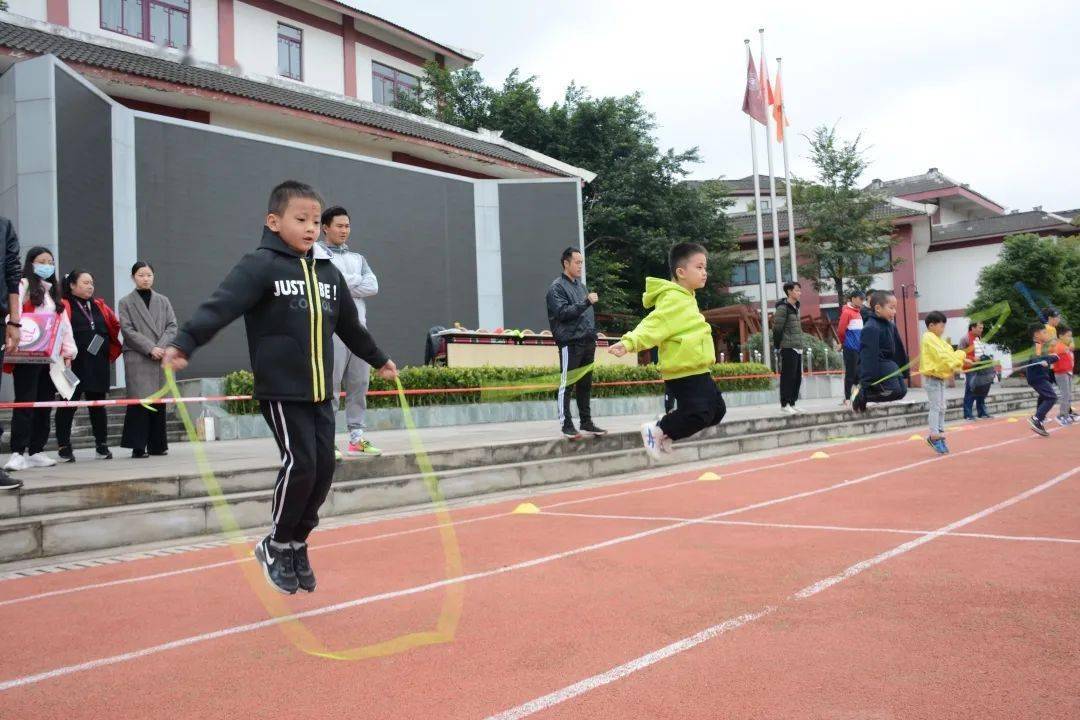 day1直击川大附小东山学校运动会首日