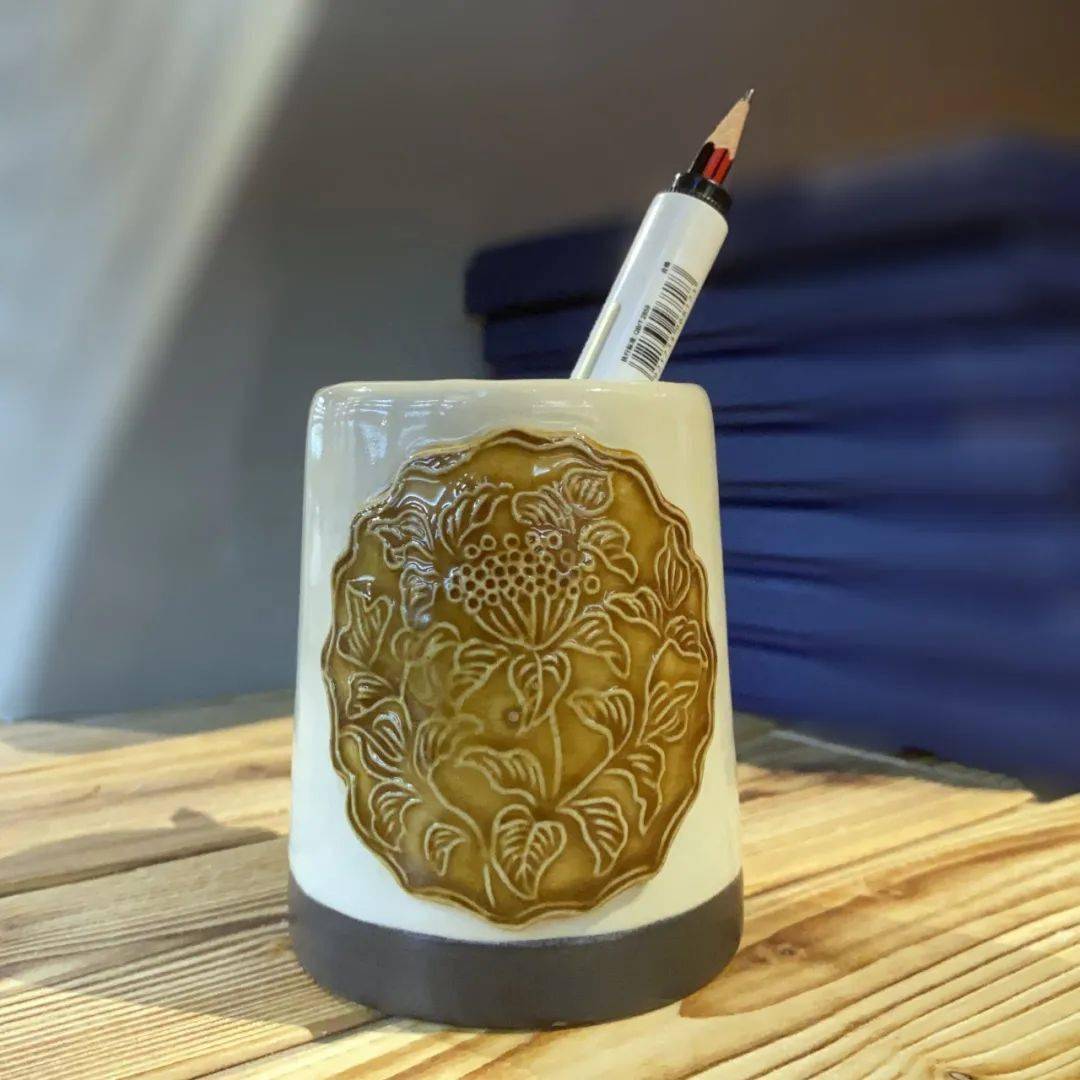南海i号文创系列陶瓷笔筒