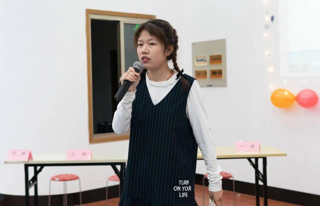 最佳辩手化工类n193周佳乐仁者见之谓之仁知者见之谓之知辩以明思论以